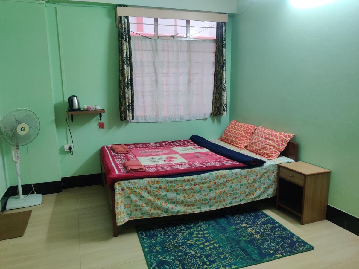 Travellers Bed And Breakfast Shillong Exterior foto